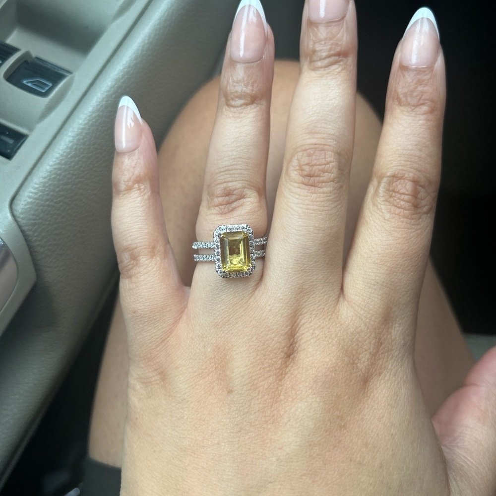 Modern Yellow and Silver Geometric Ring